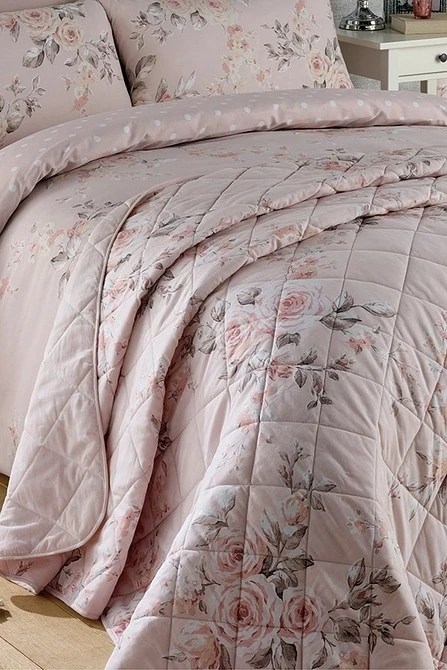 Catherine Lansfield Canterbury Blush Bedspread 3 Catherine Lansfield Canterbury Blush Bedspread